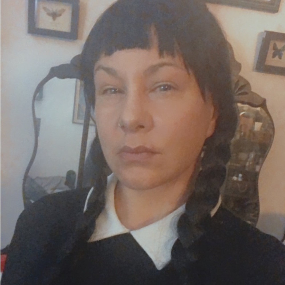 Meet your Posher, Jolie